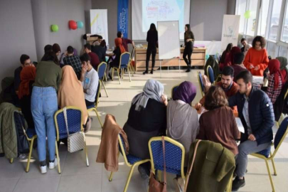 BÜYÜKŞEHİR DESTEĞİNDE “TEMEL GÖNÜLLÜLÜK EĞİTİMİ” DEVAM EDİYOR