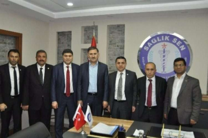 Sağlık çalışanları çözüm bekliyor