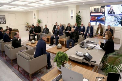Şahin sorunları dinliyor