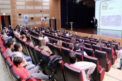 SANKO’DA ‘TEKNOLOJİ, ÇOCUĞUM VE BEN’ KONULU KONFERANS