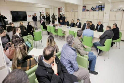 BAŞKAN FADILOĞLU, LİSE SON SINIF ÖĞRENCİLERİYLE BULUŞTU