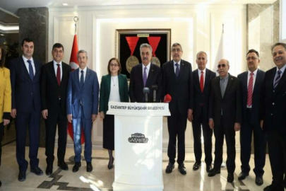 HAYATİ YAZICI, BAŞKAN FATMA ŞAHİN’İ ZİYARET ETTİ