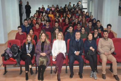 Vedat Topçuoğlu Lisesinde ‘Akran Zorbalığı’ anlatıldı