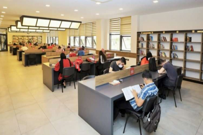 Kütüphaneler, koronavirüs tedbirleriyle hizmete açıldı