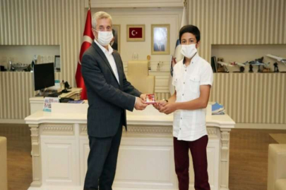 TAHMAZOĞLU KUR’AN-I KERİM’İ GÜZEL OKUYANLARI ÖDÜLLENDİRDİ