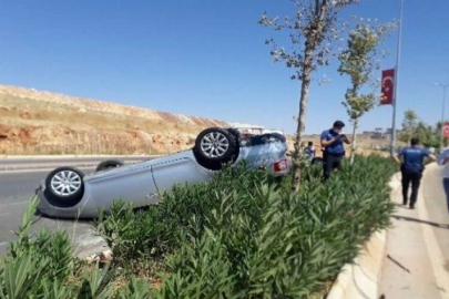 Otomobil takla attı: 2 yaralı