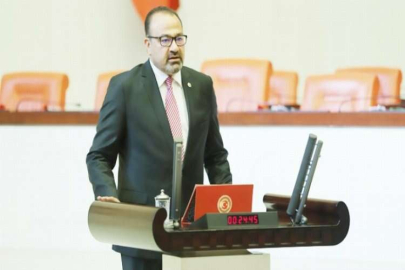 Yılmazkaya sağlıkçılar için kanun teklifini meclise sundu!