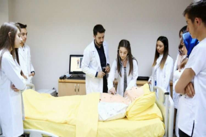 HKÜ öğrencileri CO-OP ile bir adım önde