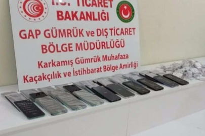 Sınır kapısında telefon ile sigara ele geçirildi