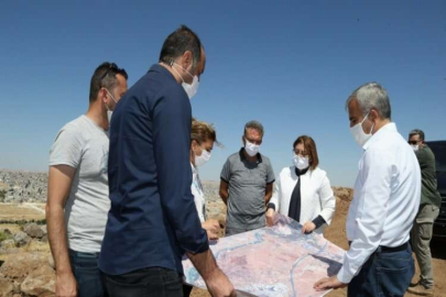Şahin, şehir hastanesi çevresi imar yollarını inceledi