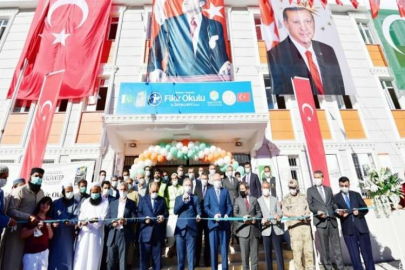 100 yılda 100 hayırsever kampanyasına Pakistan’dan destek
