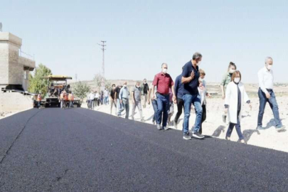 BÜYÜKŞEHİR, KIRSAL MAHALLELERDEKİ ASFALT ÇALIŞMALARINI SÜRDÜRÜYOR