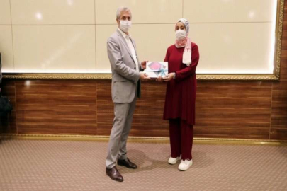 ŞAHİNBEY BELEDİYESİ SORULARLA BİLGİLENDİRİP HEDİYELERLE ÖDÜLLENDİRİYOR