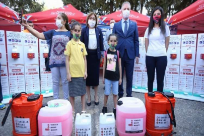 GÜVENLİ OKUL PROJESİ KAPSAMINDA 500 OKULA HİJYEN MALZEMESİ DAĞITILDI
