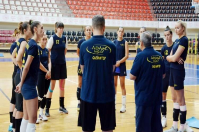 Adam Voleybol yeni sezona sıkı hazırlanıyor
