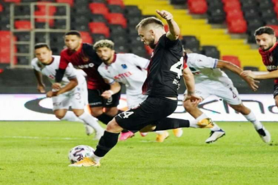 GAZİANTEP FK'DE BERABERLİK SEVİNCİ