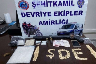 Uyuşturucu satıcılarına suçüstü