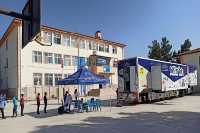 BÜYÜKŞEHİR BİLİMİ OKUL BAHÇELERİNE TAŞIYOR
