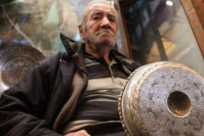 73 yıldır ekmeğini bakırdan çıkarıyor