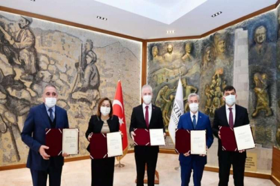 ASKIDA TABLET KAMPANYASINA BAKAN SELÇUK’TAN TEŞEKKÜR