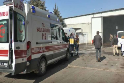 Pamuk deposunda korkutan yangın: 12 işçi dumandan etkilendi