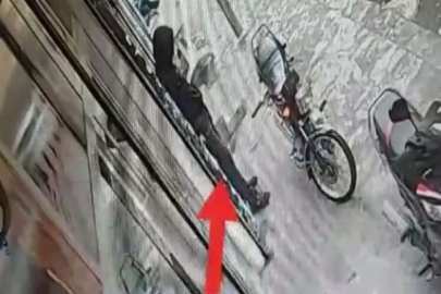 Saniyeler içinde motosiklet çaldı