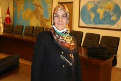 Başörtüsü mağduru Hanife Demir, azmi ile herkese örnek oldu