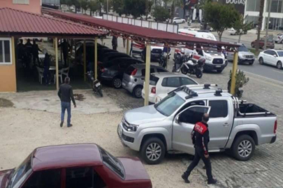 Oto galeriye silahlı saldırı: 1 ölü, 2 yaralı
