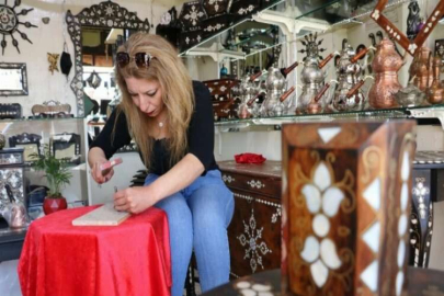 Sedefçilik mesleğinin tek kadın ustası