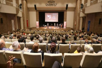 Gaziantep’te 27 Mart Dünya Tiyatro Gününde şehir tiyatrosu kuruldu