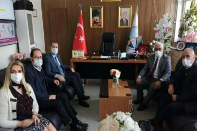 OPTİSYENLER BAŞHEKİMİ ZİYARET ETTİ