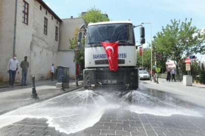 Şahinbey’de temizlik ekipleri gece gündüz görev başında