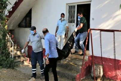 Kafasına poşet geçirip piknik tüpünün gazı ile intihar etti