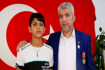 (Özel) Babasını gazi yapan kurşunu boynunda taşıyor