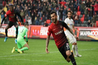 Güray Vural ile yollar ayrıldı