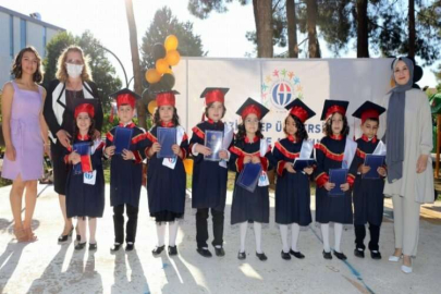 GAÜN Kreş ve Anaokulu öğrencilerinin mezuniyet sevinci