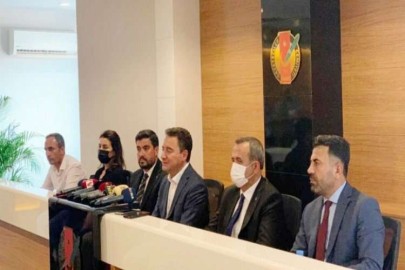 Babacan gazetecilerle buluştu