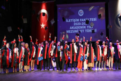 GENÇ İLETİŞİMCİLERİN KEP ATMA HEYECANI