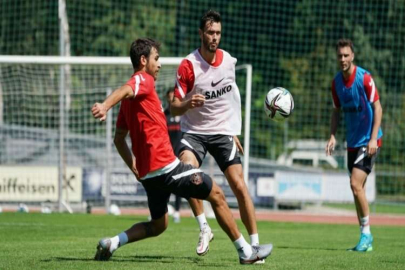 Avusturya'da çift kale ile devam