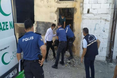 Kötü kokuların yayıldığı metruk binadan erkek cesedi çıktı