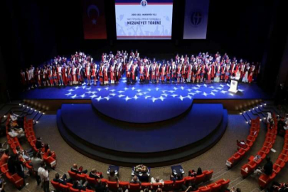 NACİ TOPÇUOĞLU MYO’NUN GENÇ YETENEKLERİ MEZUN OLDU