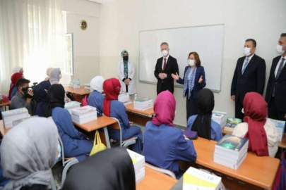 ÖĞRENCİLERİN HEYECANINA ORTAK OLDULAR