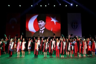 Sağlık Bilimleri Fakültesi’nde mezuniyet heyecanı