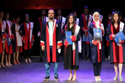 GAÜN Güzel Sanatlar Fakültesi’nde mezuniyet sevinci