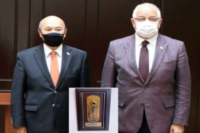 Milletvekili Erdoğan’a Moğolistan Büyükelçisinden anlamlı hediye