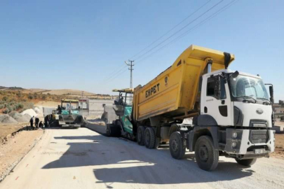 BRİKETÇİLER SİTESİ’NDE ASFALT ÇALIŞMALARI BAŞLADI