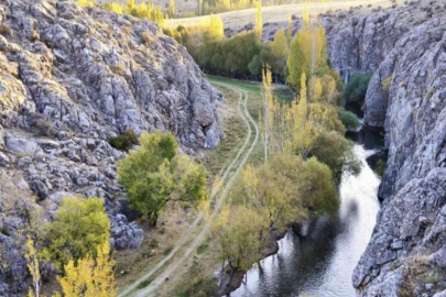 Hurman Kanyonu görenleri kendine hayran bırakıyor