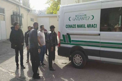 Yediği kek nefes borusunu tıkadı