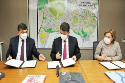 HASTANE ÇIKIŞI ZIBIN SETİ İÇİN İMZALAR ATILDI