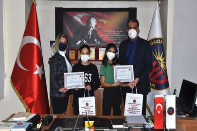 Şampiyonlar ödüllendirildi